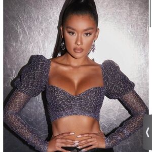 Oh Polly - Catwalk Leopard Print Puff Shoulder Mesh Crop Top in Black